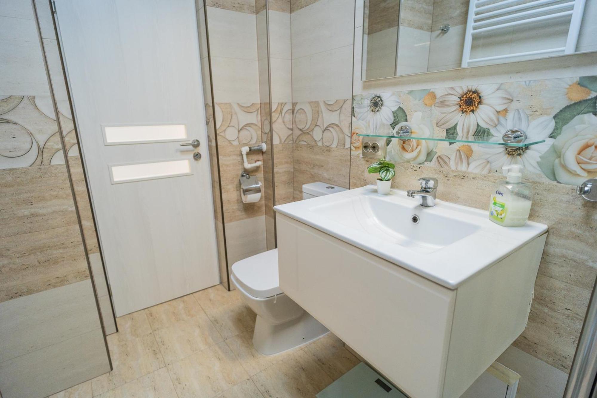 Luxury 2Br On Decebal Avenue Apartment Bucharest Exterior photo