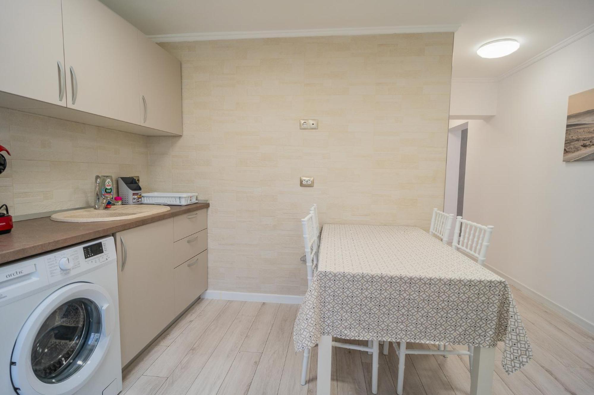 Luxury 2Br On Decebal Avenue Apartment Bucharest Exterior photo